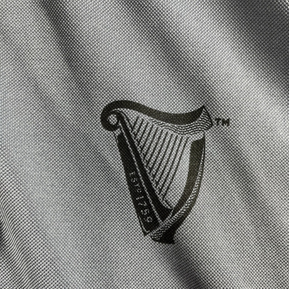 Guinness Men's Black And Grey Panelled Performance Golf Shirt Medium - Picture 2 of 8